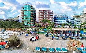 Club Bayar Beach Hotel